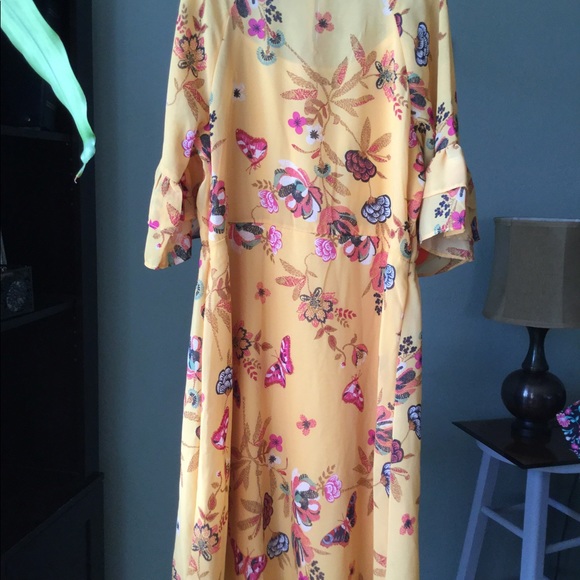 Dress - Picture 2 of 3